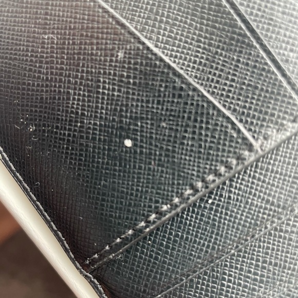 KATE SPADE Lightly used wallet - Picture 7 of 7